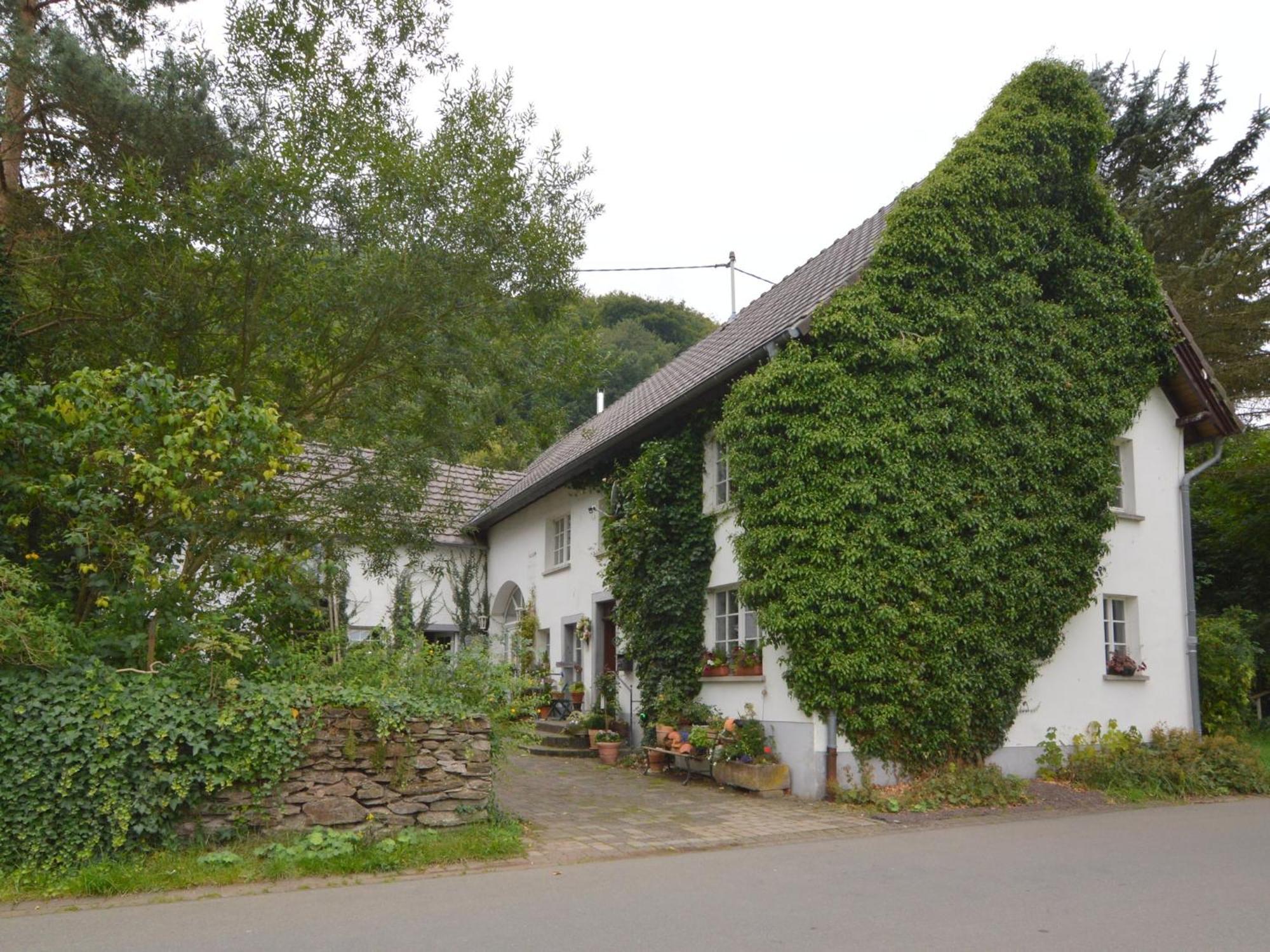 Cozy Apartment In Immerath With Fishing Near Exterior foto