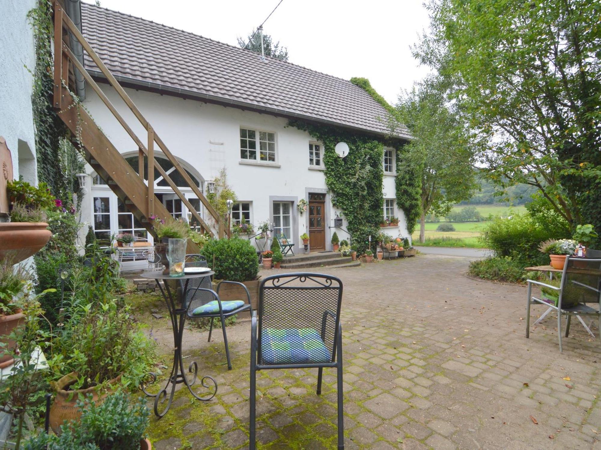 Cozy Apartment In Immerath With Fishing Near Exterior foto
